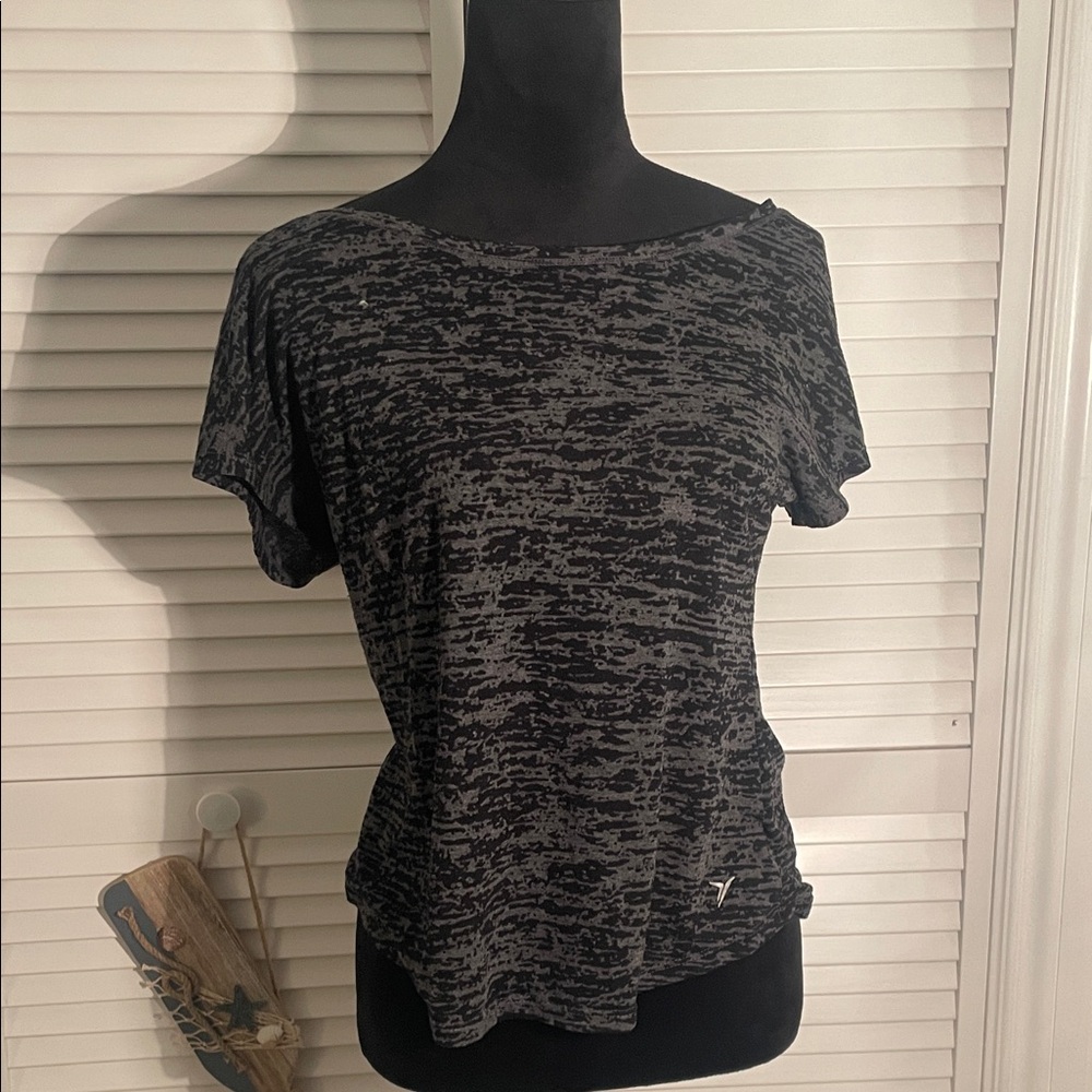 Old Navy Active Workout Top Charcoal Size S with Back Cutout